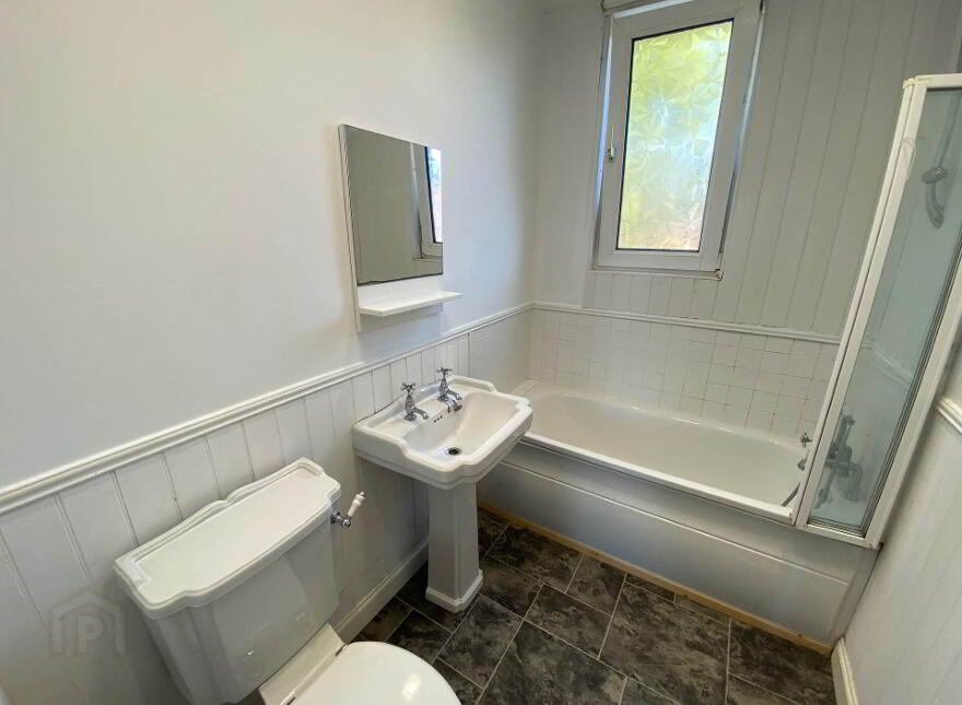9 Devon Parade, Sydenham, Belfast, BT4 1LT