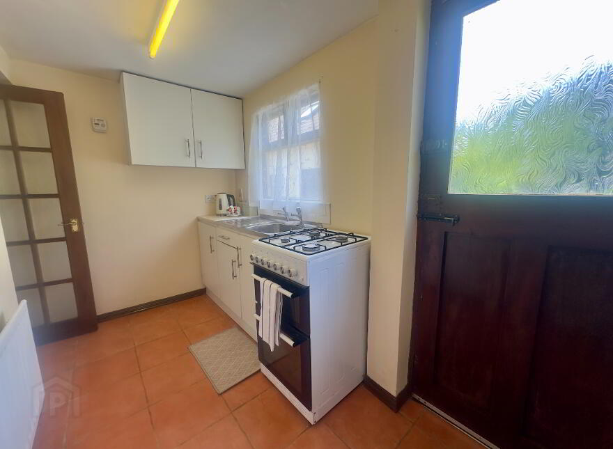 Pump Street, Carrigans, P93PF34