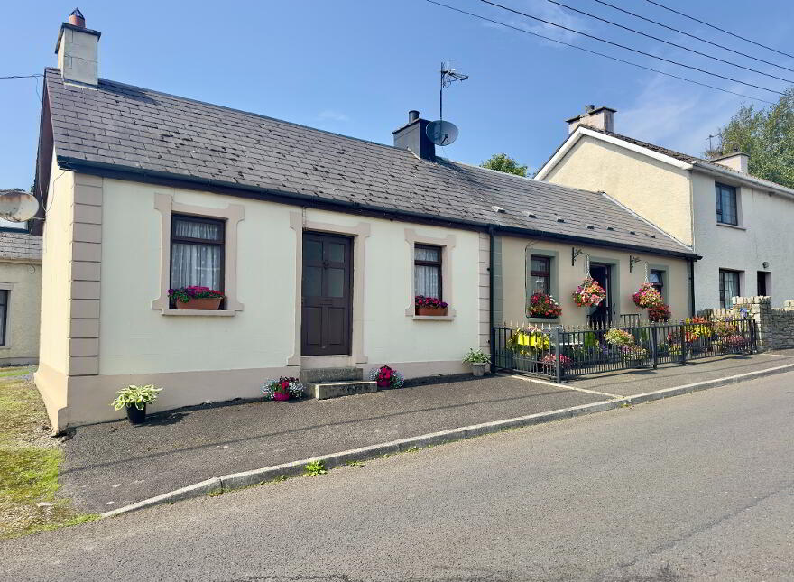Pump Street, Carrigans, P93PF34