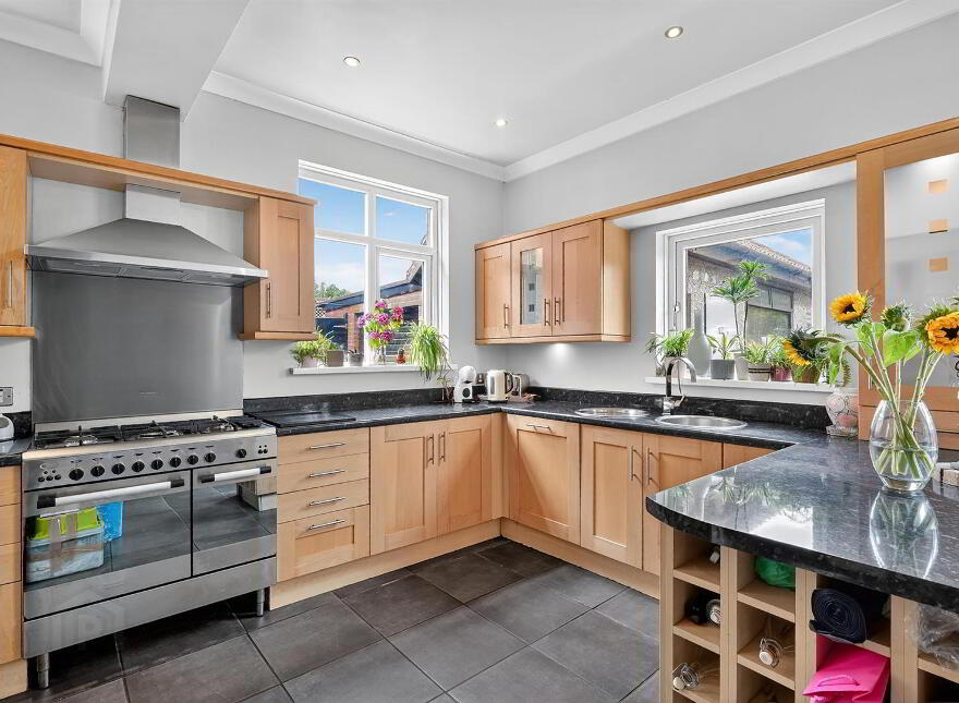65 Diamond Gardens, Belfast, BT10 0HE