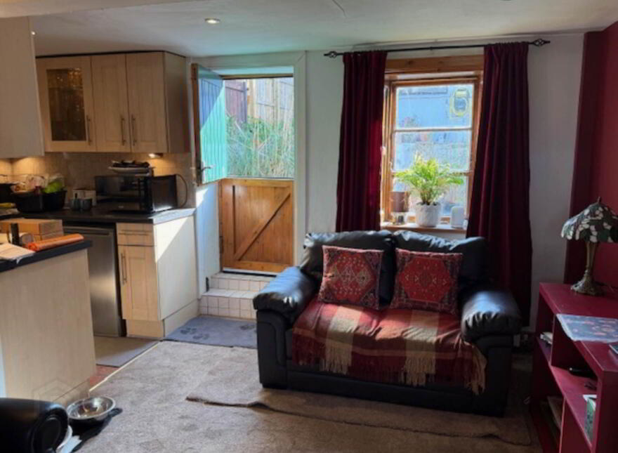 131 Islandmagee Road, Whitehead, Carrickfergus, BT38 9NS