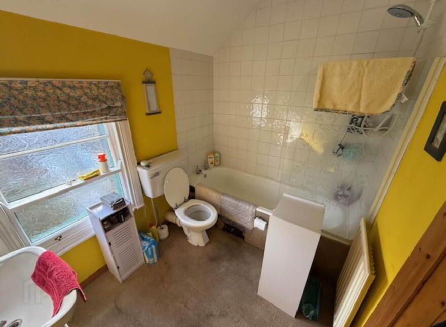 131 Islandmagee Road, Whitehead, Carrickfergus, BT38 9NS