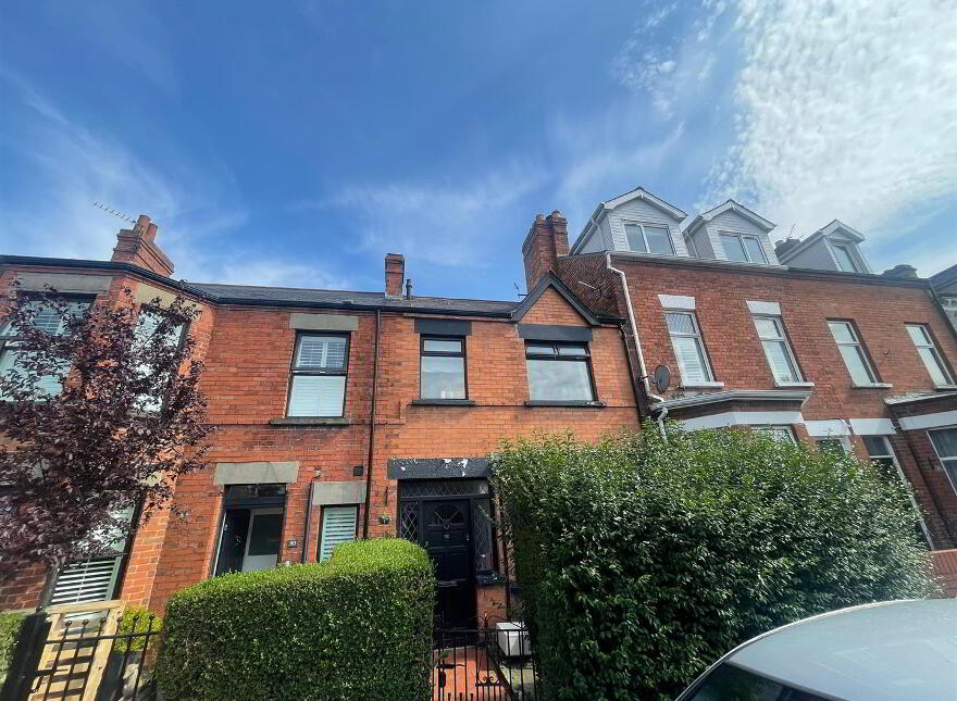 92 Downshire Road, Holywood, BT18 9LY