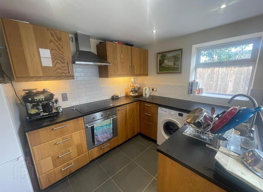 92 Downshire Road, Holywood, BT18 9LY