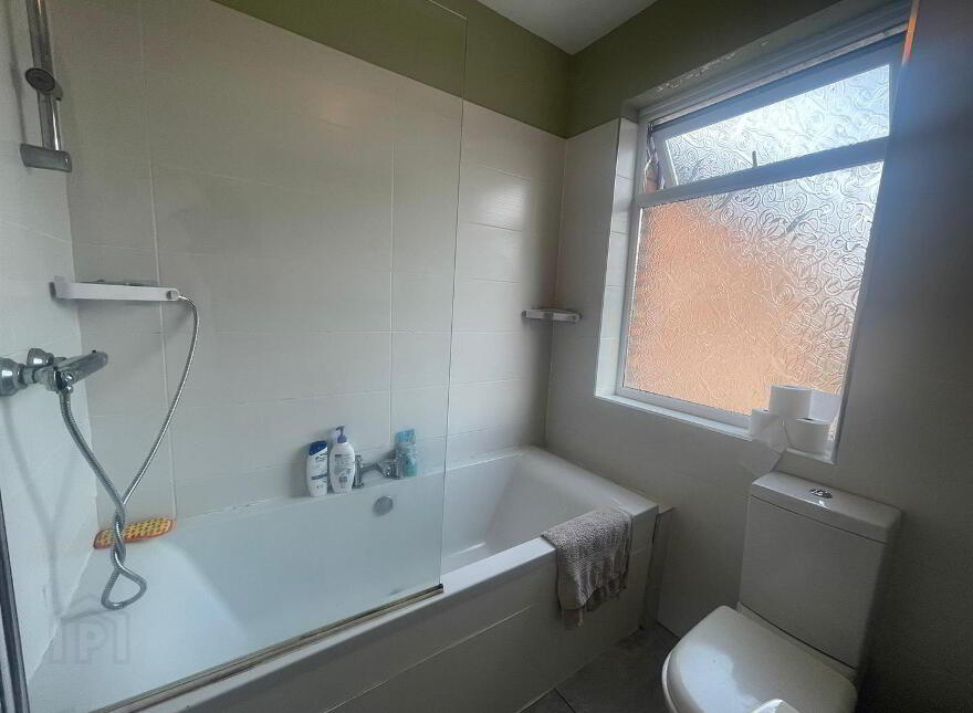 92 Downshire Road, Holywood, BT18 9LY