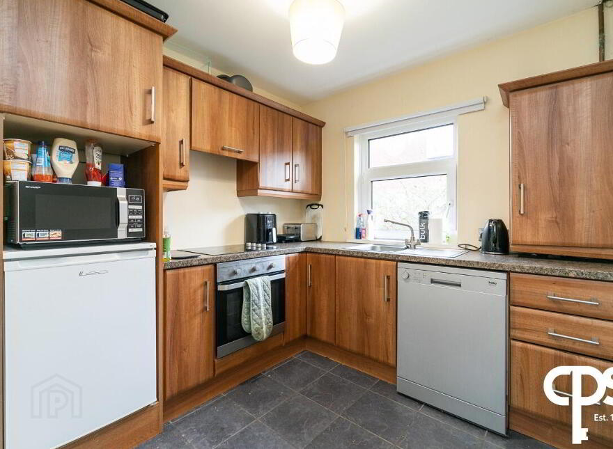 8 Salisbury Court, Belfast, BT7 1DD