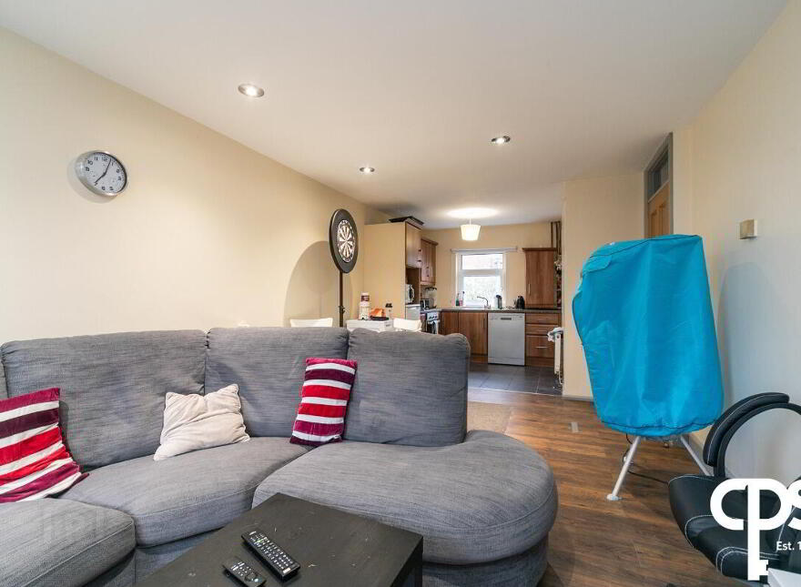 8 Salisbury Court, Belfast, BT7 1DD