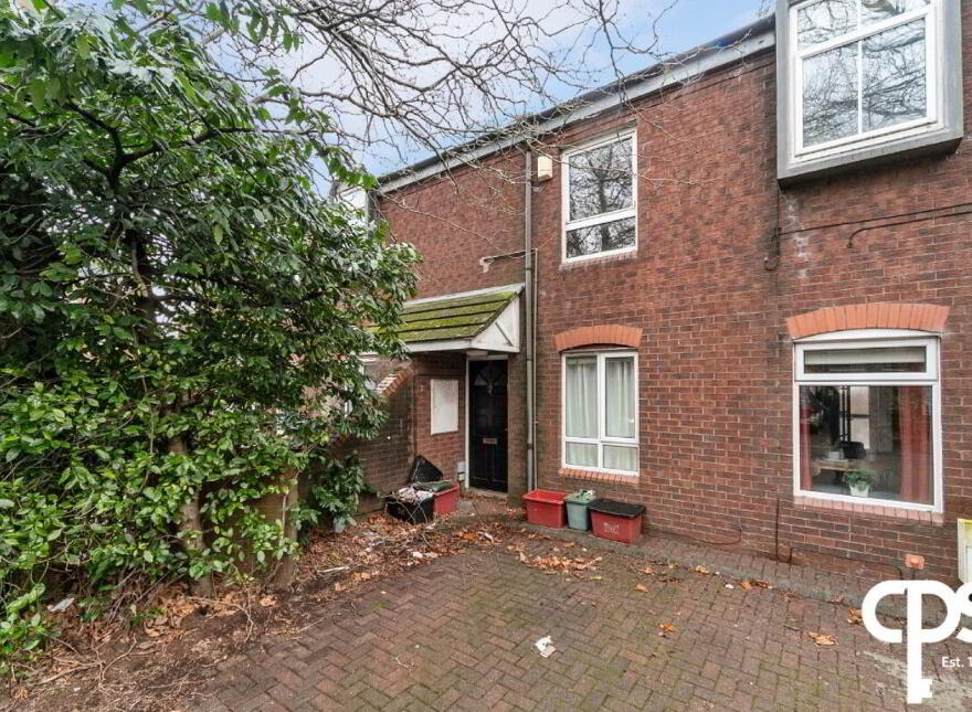 8 Salisbury Court, Belfast, BT7 1DD