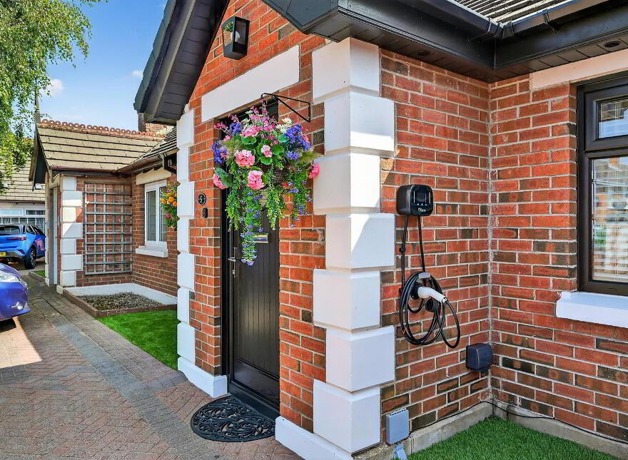 5 Finch Place, Belfast, BT9 6TR