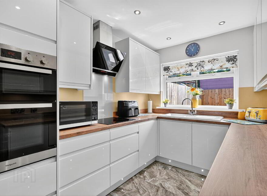 5 Finch Place, Belfast, BT9 6TR