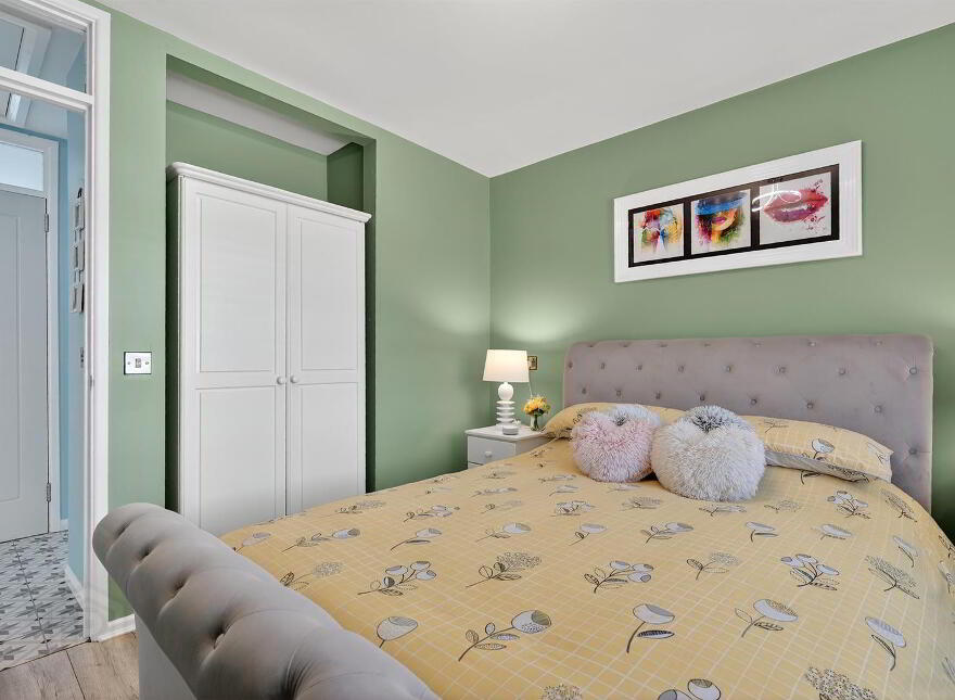 5 Finch Place, Belfast, BT9 6TR