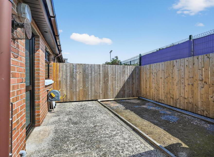 5 Finch Place, Belfast, BT9 6TR