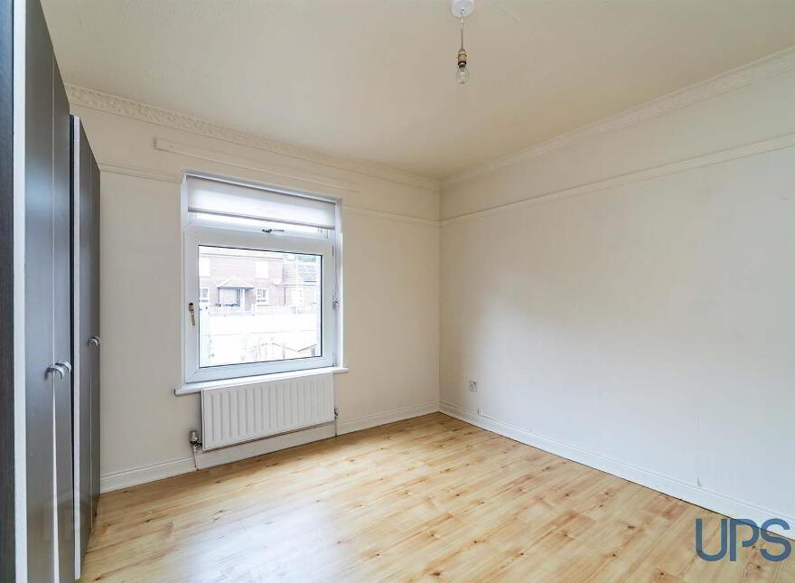 18 Woodside View, Poleglass, Belfast, BT17 0ST