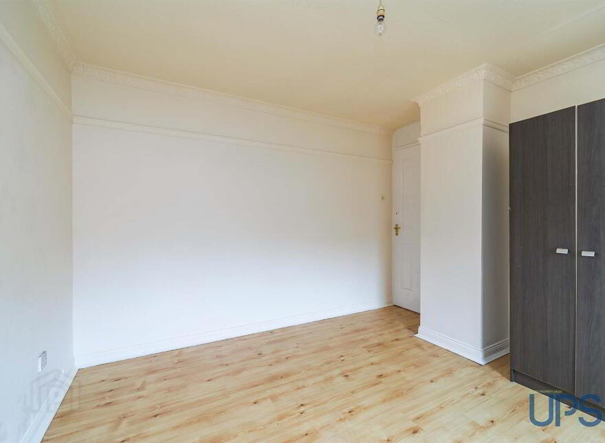18 Woodside View, Poleglass, Belfast, BT17 0ST