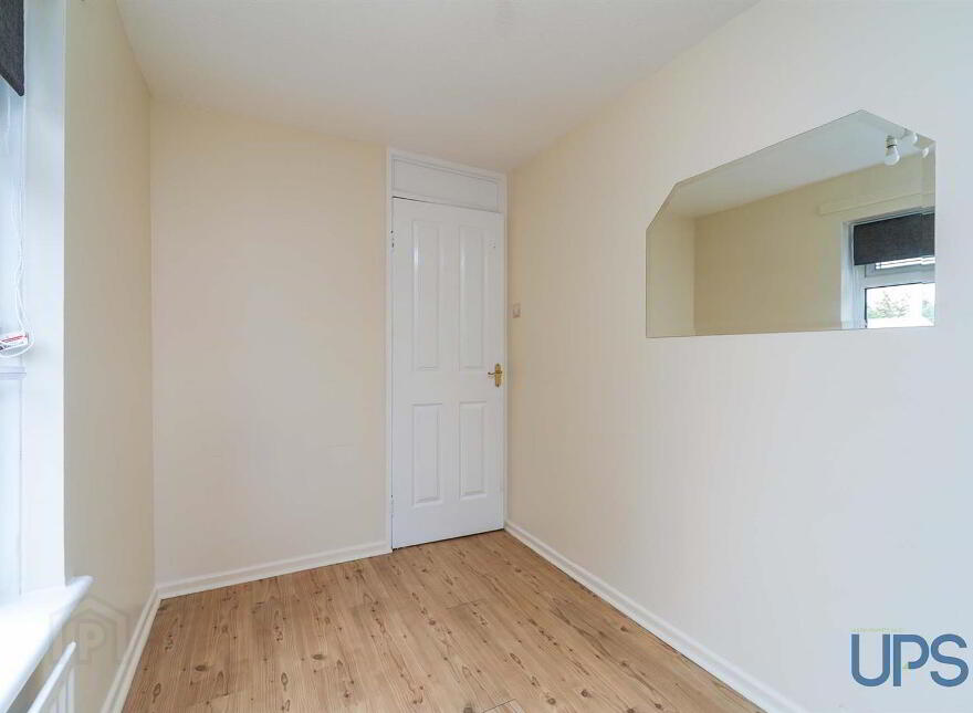 18 Woodside View, Poleglass, Belfast, BT17 0ST