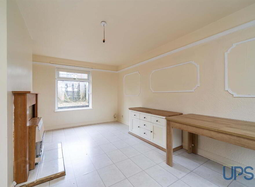 18 Woodside View, Poleglass, Belfast, BT17 0ST