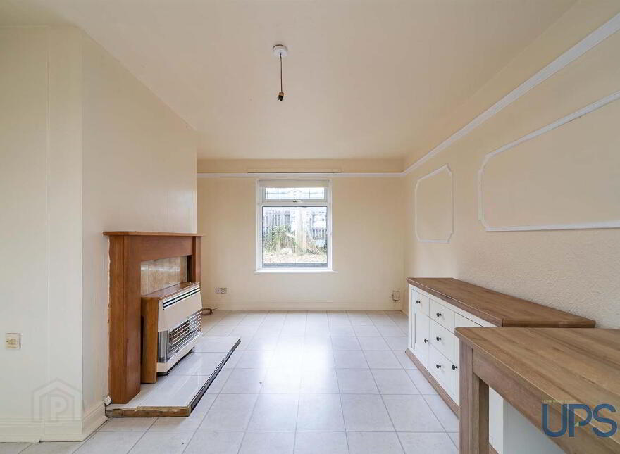 18 Woodside View, Poleglass, Belfast, BT17 0ST
