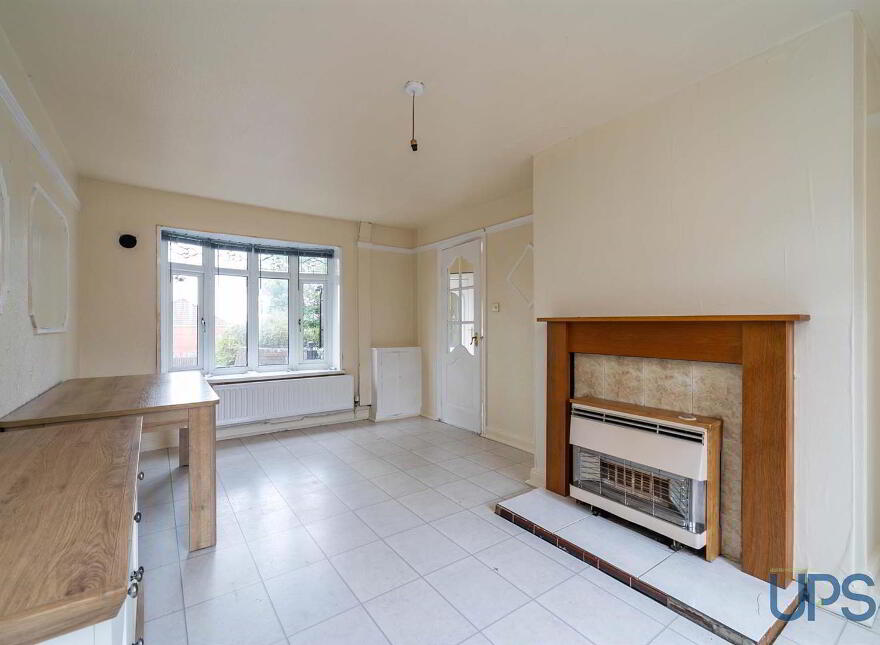 18 Woodside View, Poleglass, Belfast, BT17 0ST