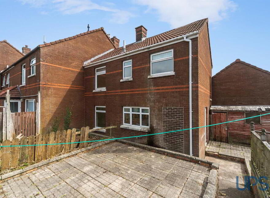 18 Woodside View, Poleglass, Belfast, BT17 0ST