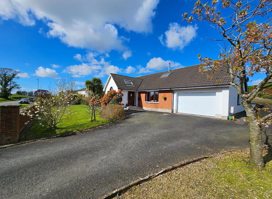 2 Monument Park, Hillsborough, BT26 6EX