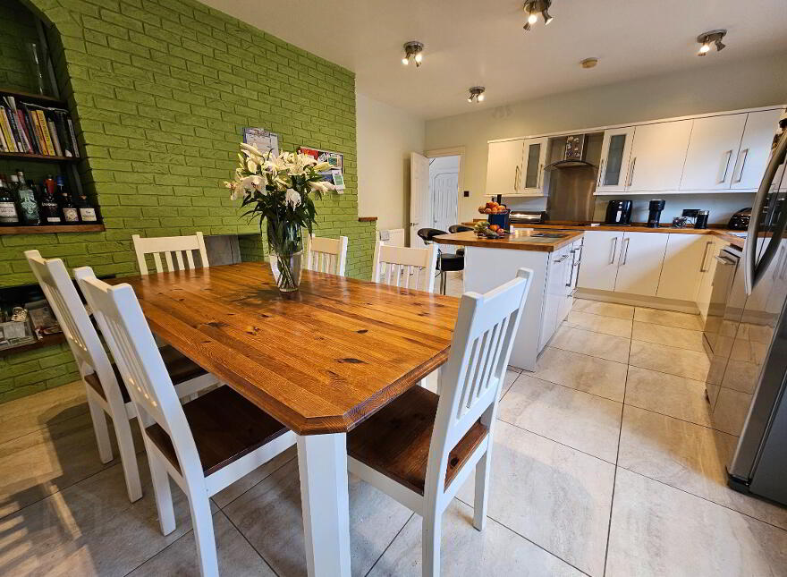 2 Monument Park, Hillsborough, BT26 6EX