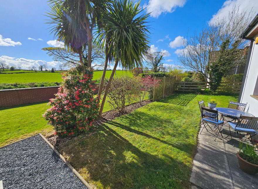 2 Monument Park, Hillsborough, BT26 6EX
