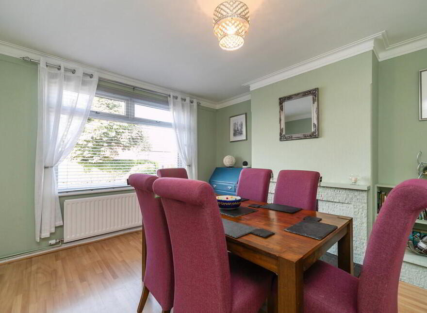 204 Sicily Park, Upper Lisburn Road, Belfast, BT10 0AQ