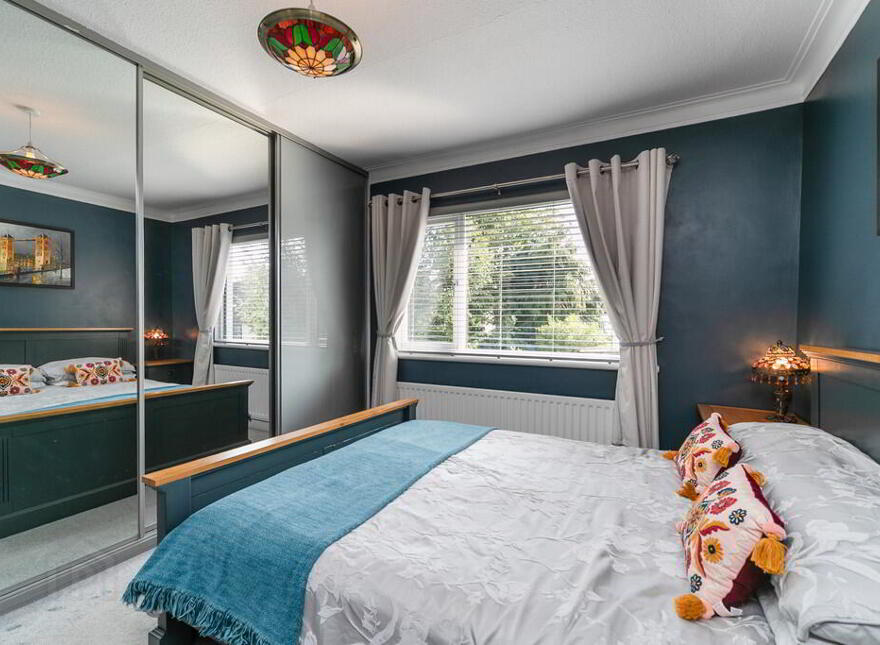 204 Sicily Park, Upper Lisburn Road, Belfast, BT10 0AQ