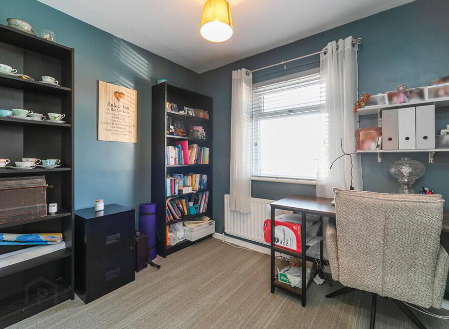 204 Sicily Park, Upper Lisburn Road, Belfast, BT10 0AQ