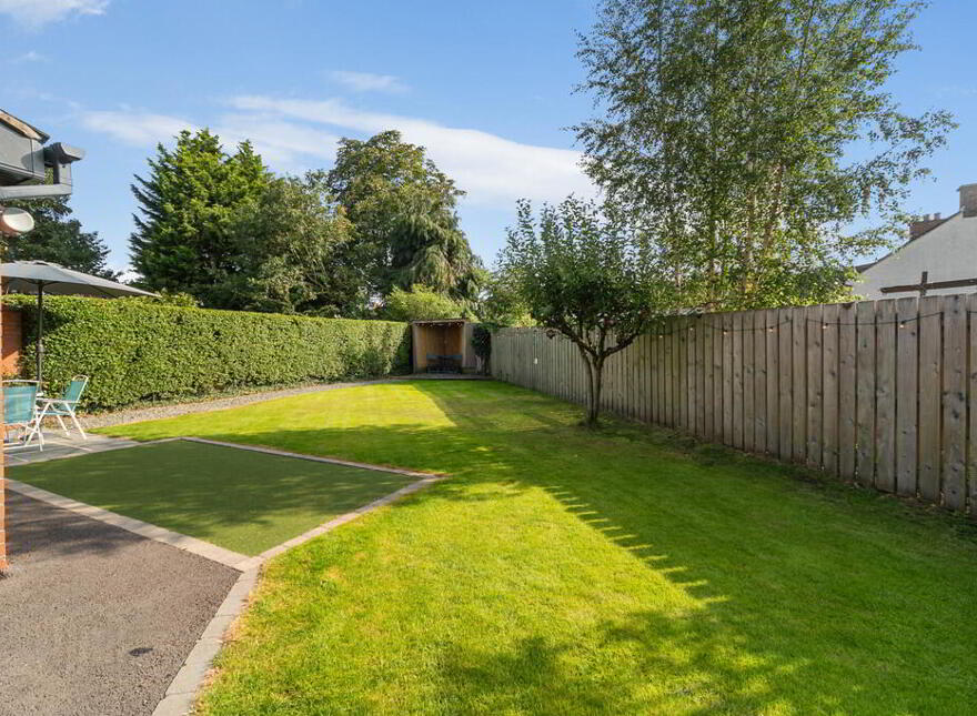 204 Sicily Park, Upper Lisburn Road, Belfast, BT10 0AQ