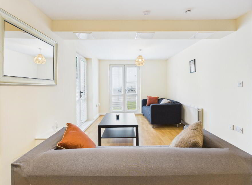 Apt 6, Chichester Building, Old Bakers Court , Ravenhill Road, Belfast, BT6 8QX