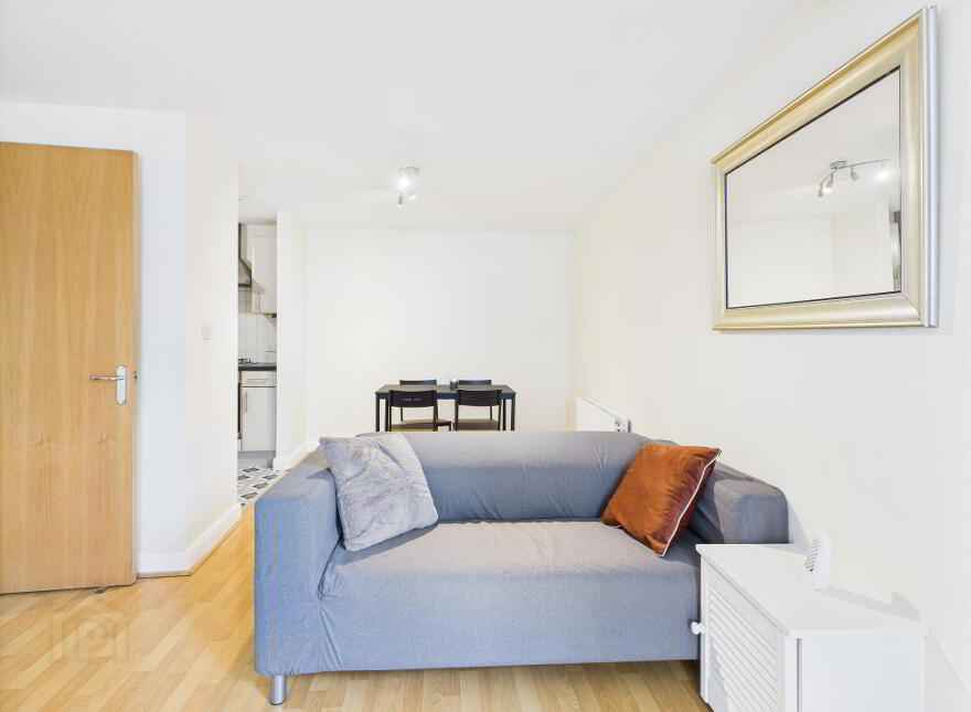 Apt 6, Chichester Building, Old Bakers Court , Ravenhill Road, Belfast, BT6 8QX