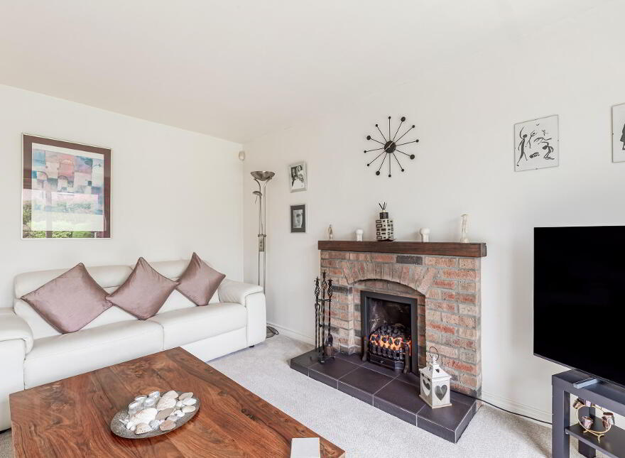 2 Moorfield Gardens, Comber, Newtownards, BT23 5WF