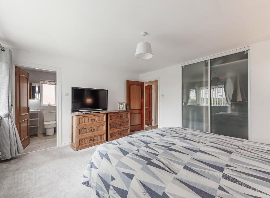 2 Moorfield Gardens, Comber, Newtownards, BT23 5WF