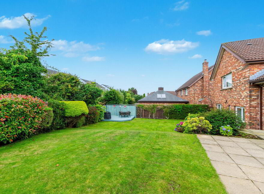 2 Moorfield Gardens, Comber, Newtownards, BT23 5WF