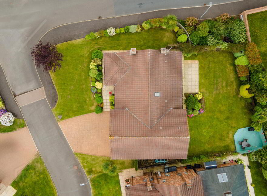 2 Moorfield Gardens, Comber, Newtownards, BT23 5WF
