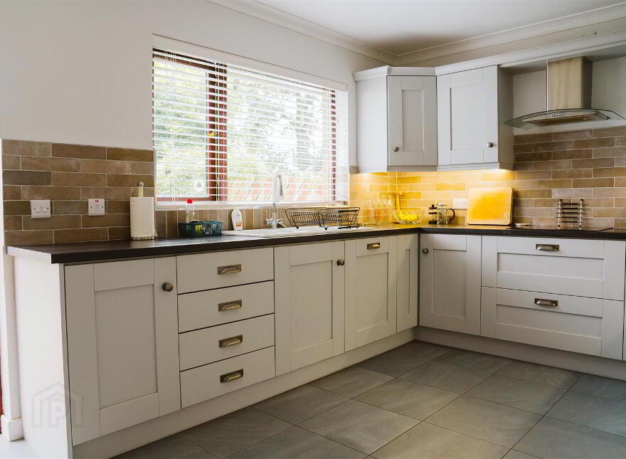 38 Barclay Manor, Dromara, BT25 2HX