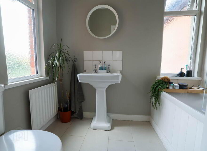 3 Rosetta Drive, Belfast, BT7 3HL