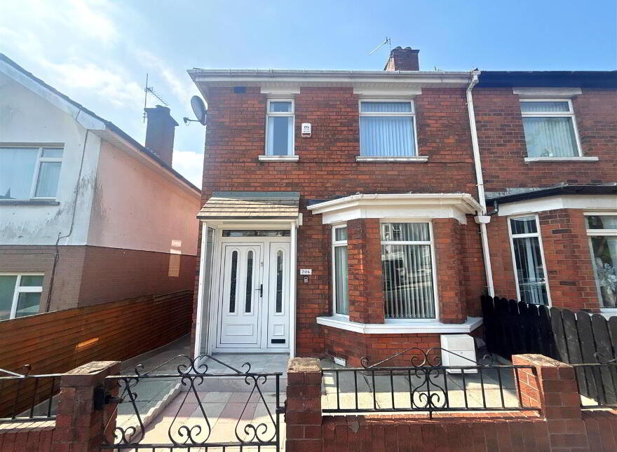706 Crumlin Road, Belfast, BT14 8AD