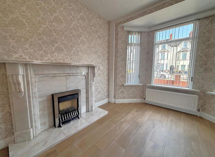 706 Crumlin Road, Belfast, BT14 8AD