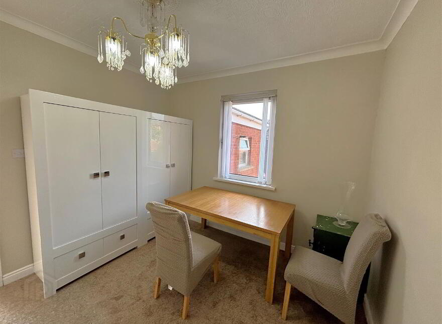 706 Crumlin Road, Belfast, BT14 8AD