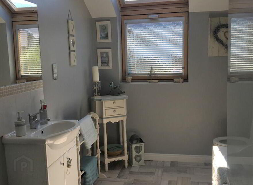 1 Cumberland Gate, Dundonald, Belfast, BT16 2GE