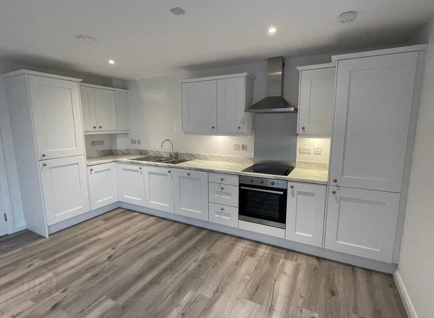 Apt 6, Lewis Mews, Block E, Belfast, BT4 1SY
