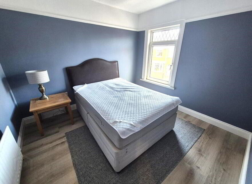 17 Loopland Drive, Belfast, BT6 9DW