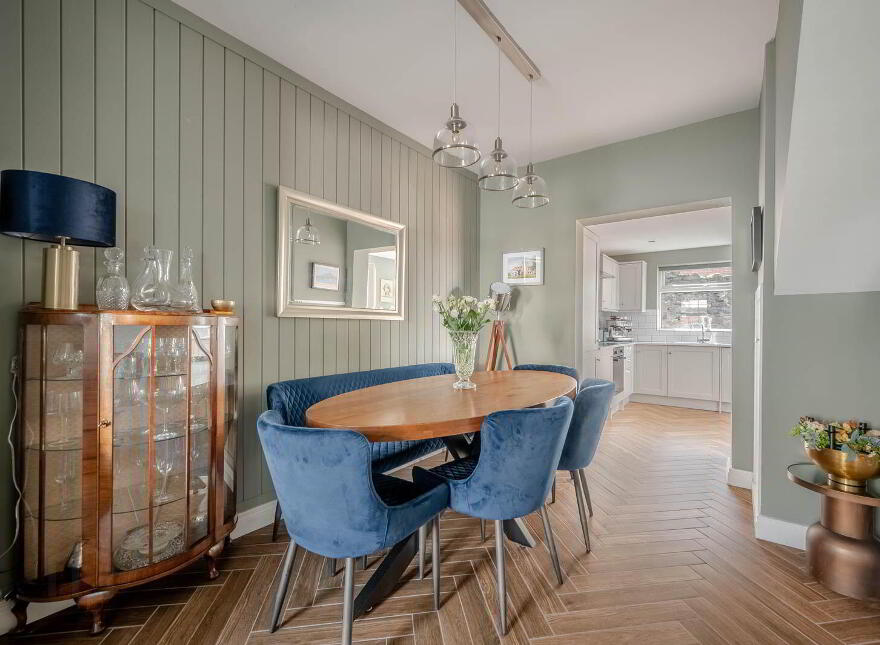 29 Downshire Road, Holywood, BT18 9LX
