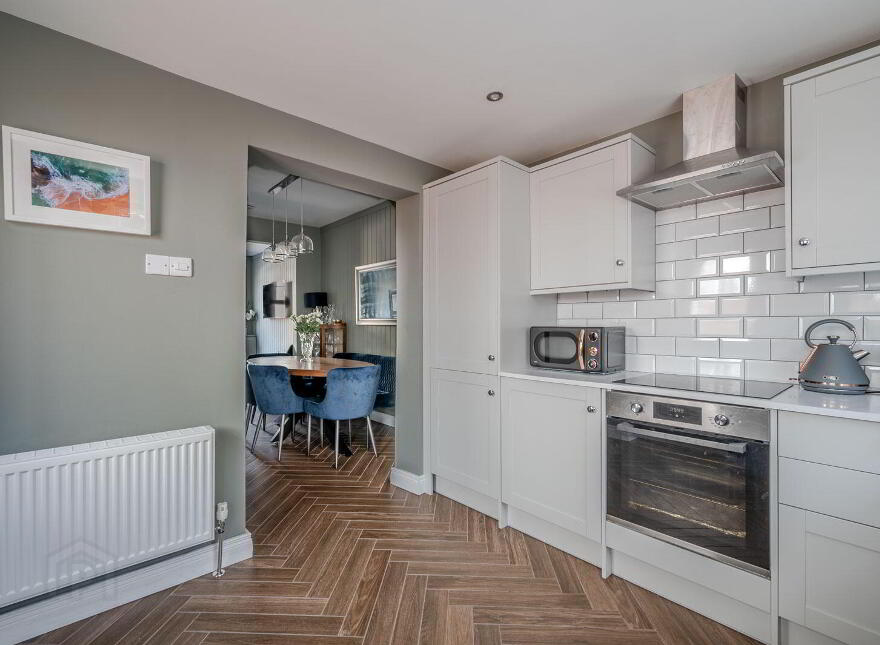 29 Downshire Road, Holywood, BT18 9LX