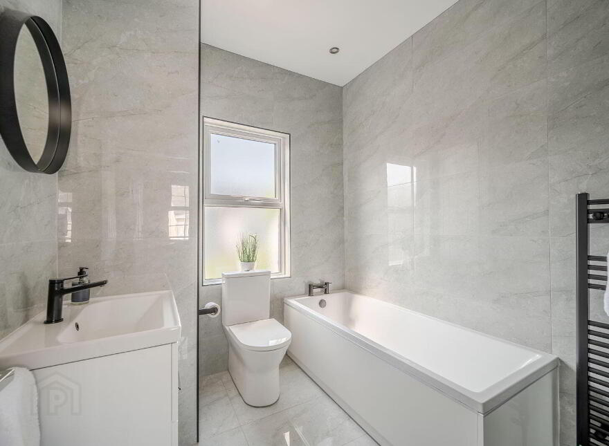 29 Downshire Road, Holywood, BT18 9LX