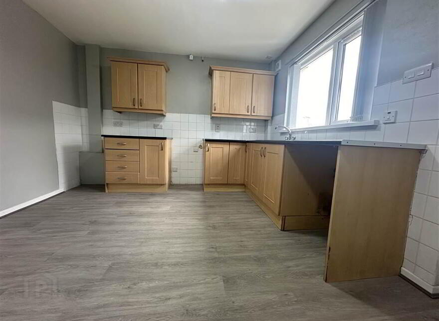 4 Burnaby Place, Belfast, BT12 5QS