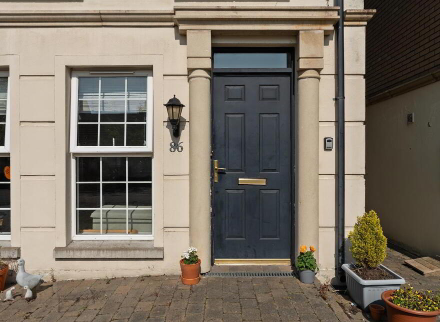 86 Leathem Square, Dundonald, Belfast, BT16 2QL