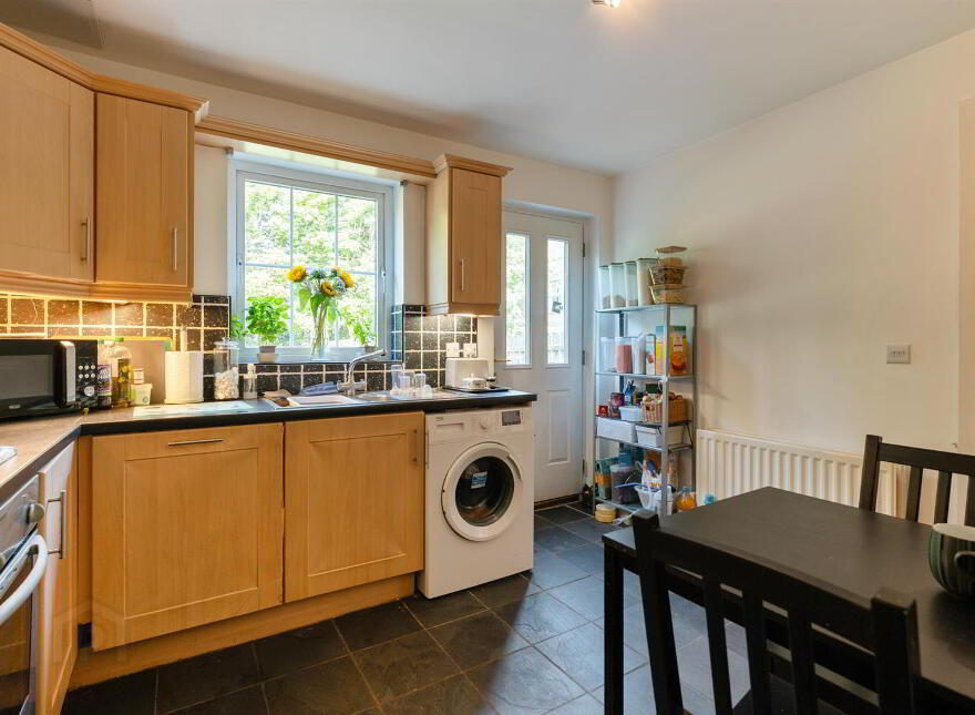 86 Leathem Square, Dundonald, Belfast, BT16 2QL